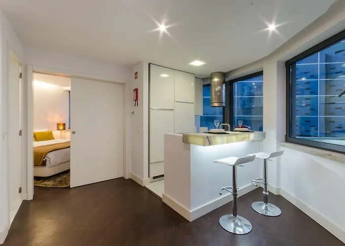 Avenue Marques - Luxury