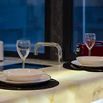 Avenue Marques - Luxury Apartament